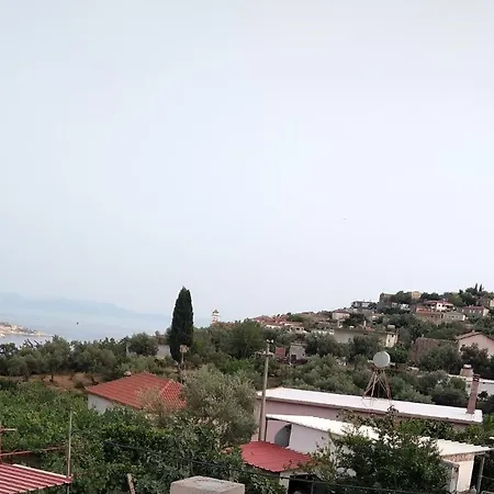 Christalex Guesthouse, Previously Alex Rooms Himarë Exteriér fotografie