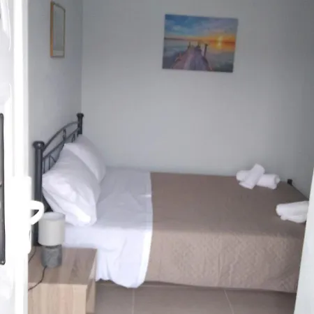 Christalex Guesthouse, Previously Alex Rooms Himarë Exteriér fotografie