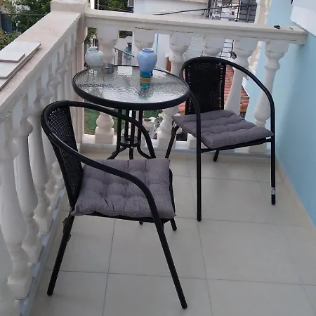 Christalex Guesthouse, Previously Alex Rooms Himarë Exteriér fotografie