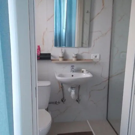 Christalex Guesthouse, Previously Alex Rooms Himarë Exteriér fotografie