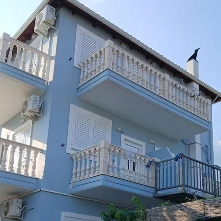 Christalex Guesthouse Himare Exterior photo