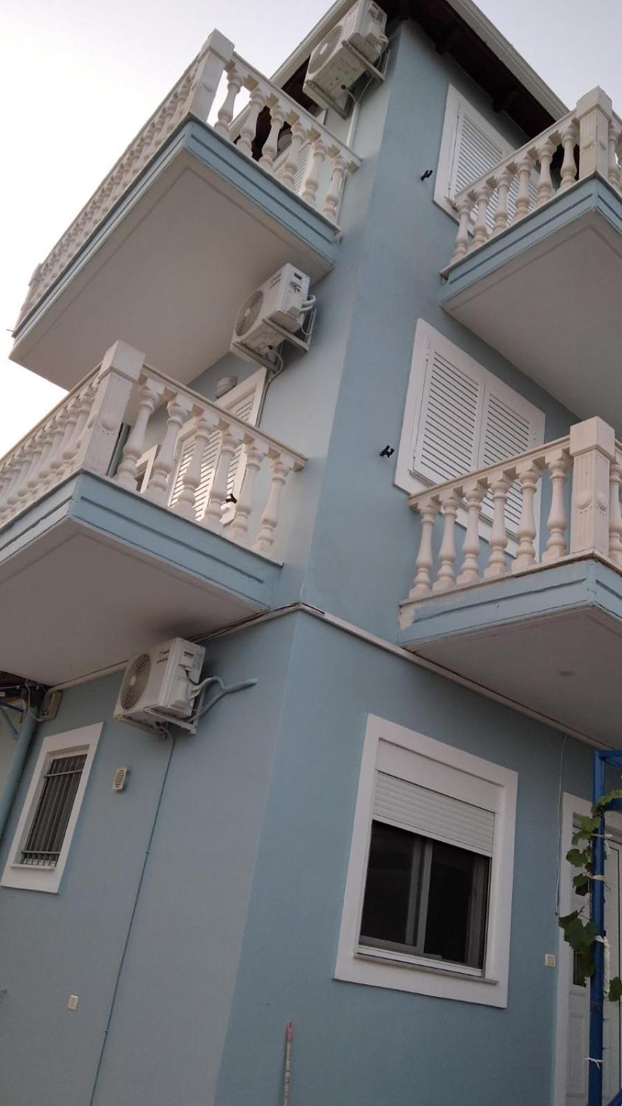 Christalex Guesthouse, Previously Alex Apartamento Himarë